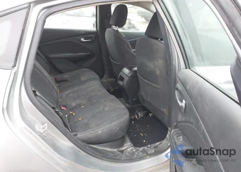 2015 Dodge Dart Sxt из США, поврежденный, VIN 1C3CDFBB1FD117238